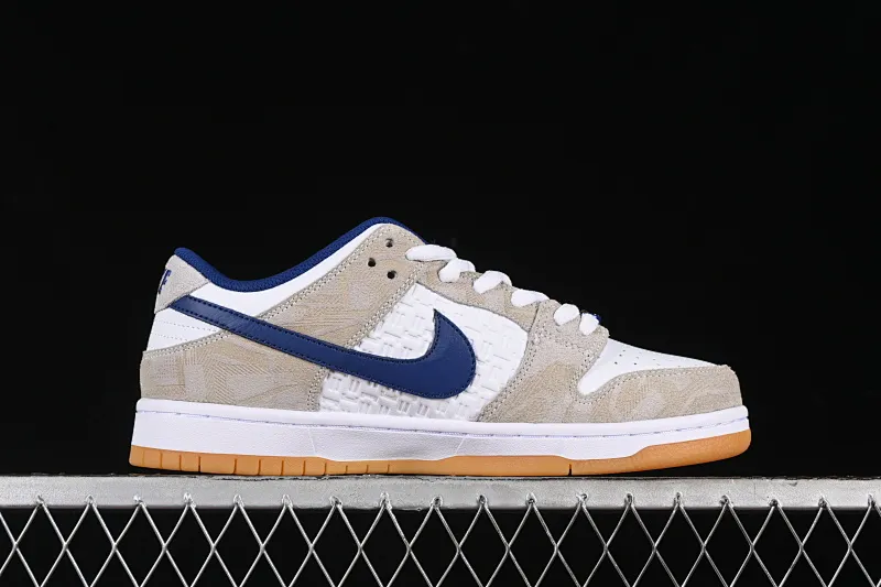 All categories Nk SB Dunk Series Nk SB Dunk Low low-top sneakers Rayssa Leal x Nk SB Dunk Low Brazilian skateboarding goddess joint model SB low-top casual sneakers FZ5251-001